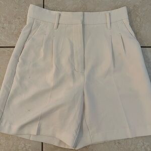 Wilfred Size 8 White Shorts
